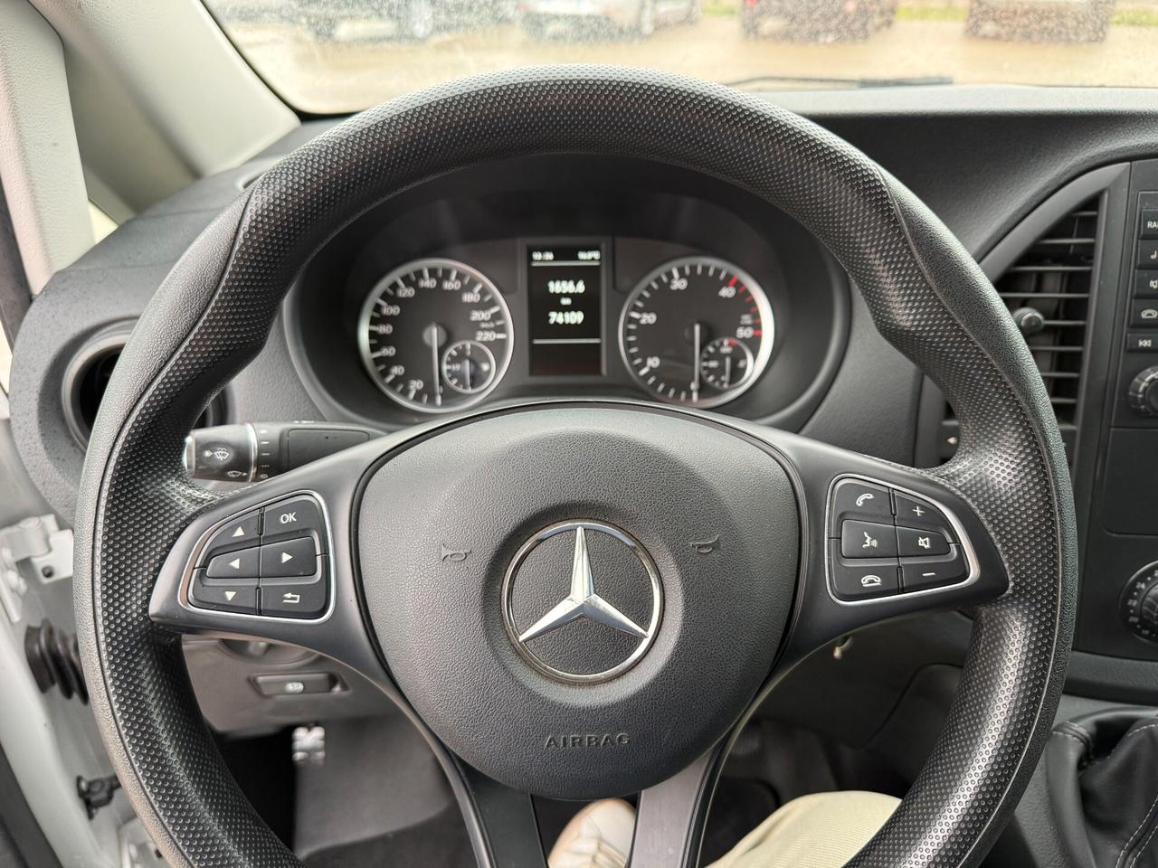 Mercedes-benz Vito 111 CDI 116 CV Furgone Compact