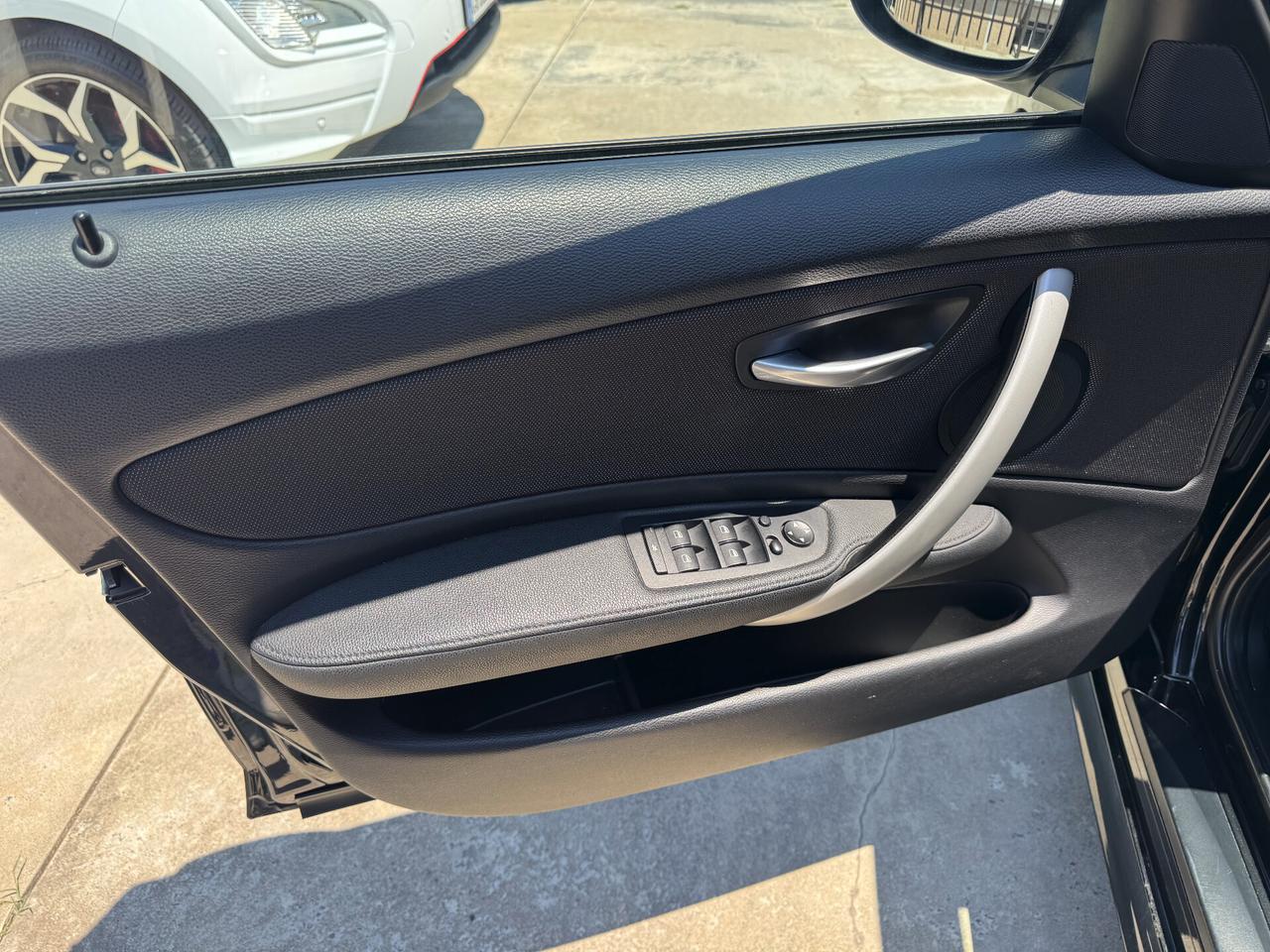 BMW 120d 177CV ATTIVA/NAVY/XENON/AUTOMATICO