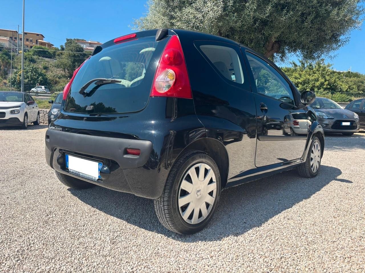 PEUGEOT 107 1.0 B - 2008