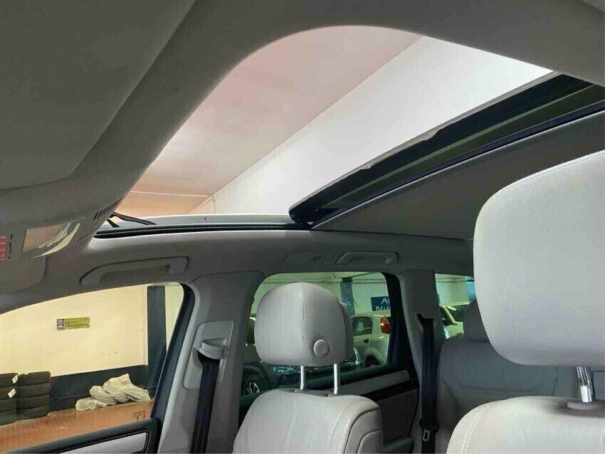 Volkswagen Touareg 3.0 TDI 204 CV tiptronic TETTO APRIBILE PELLE NAVY