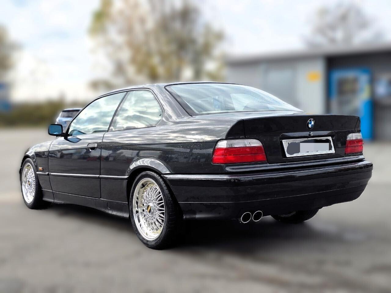 Bmw 318is Coupé FULL