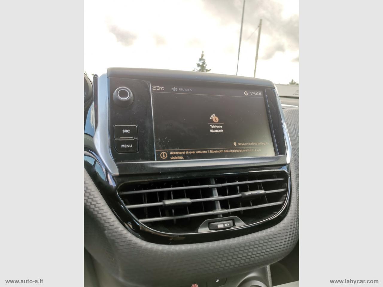 PEUGEOT 2008 BlueHDi 100 Active