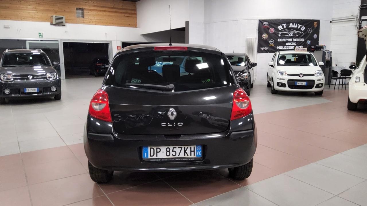 Renault Clio 1.2 16V 5 porte Le Iene