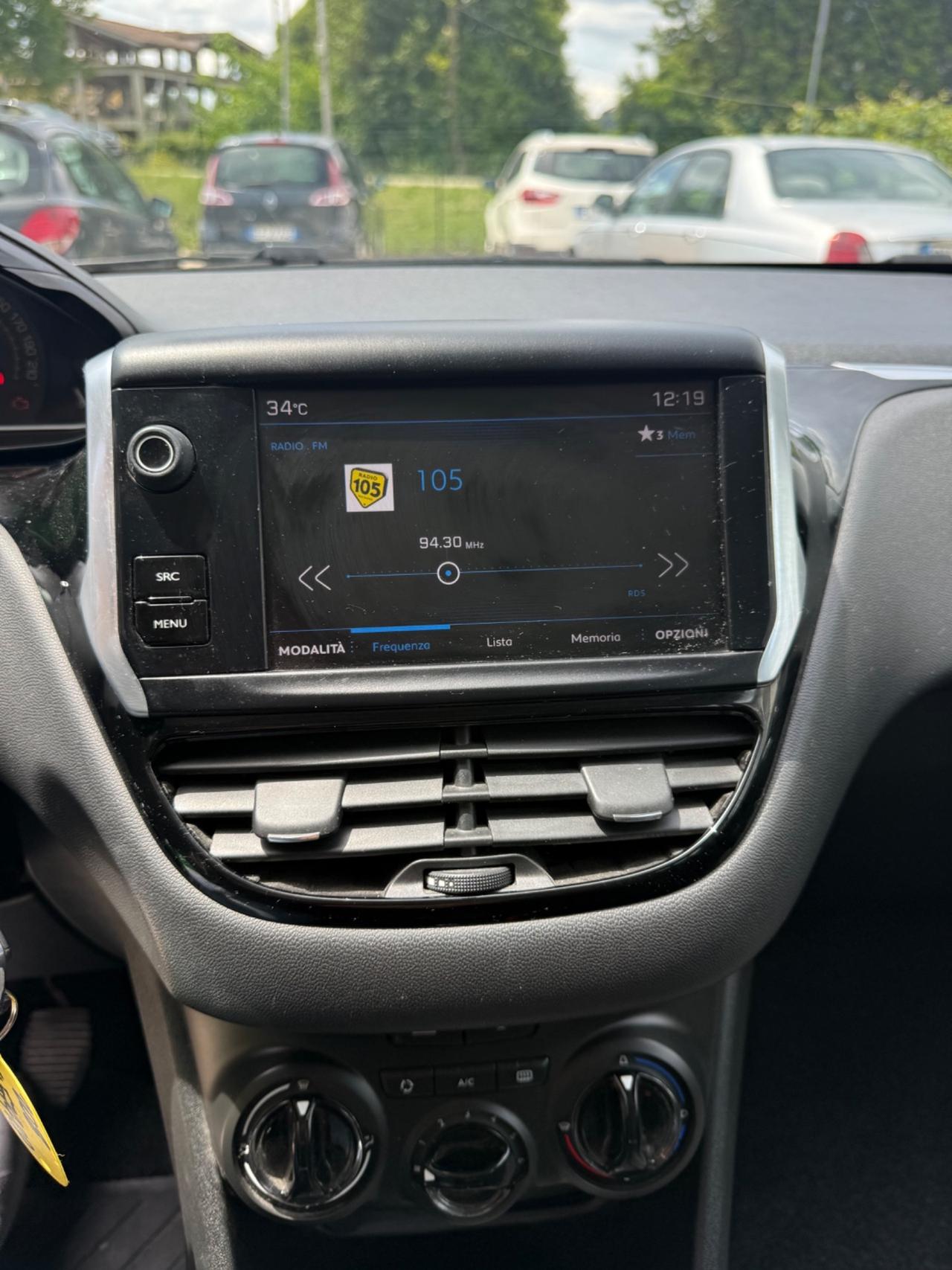 Peugeot 208 PureTech 1.2cc82 5p. GPL Active