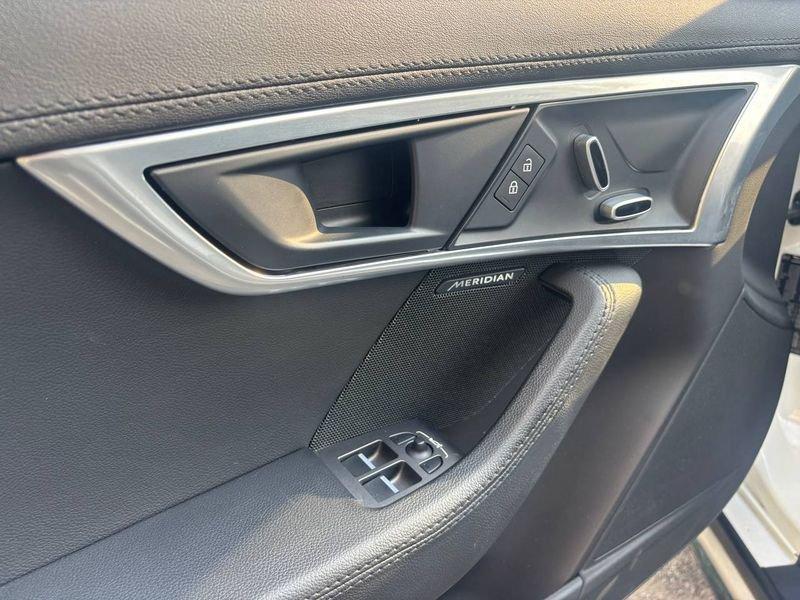 Jaguar F-Type CABRIO R-DYNAMIC 2.0 Benzina 300cv