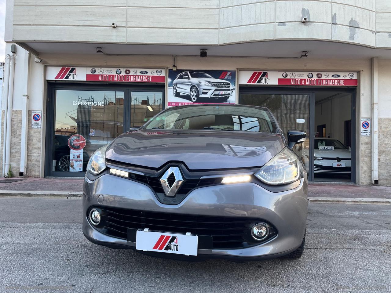 RENAULT Clio 1.2 75 CV GPL 5p. Costume National