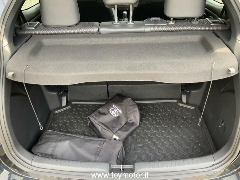 Toyota Yaris 4ª serie 1.5 Hybrid 5 porte Lounge