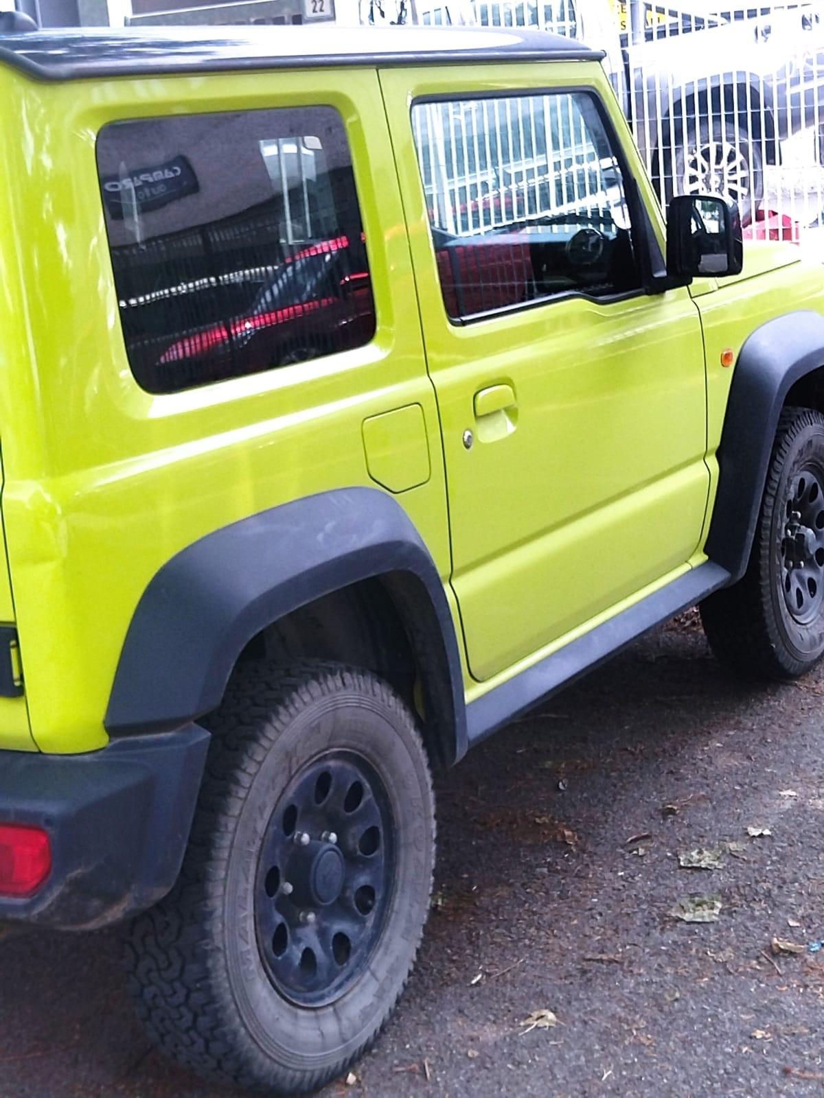 Suzuki Jimny 1.5 5MT Top