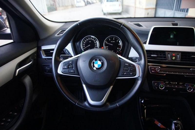 BMW X2 sDrive18d Business-X