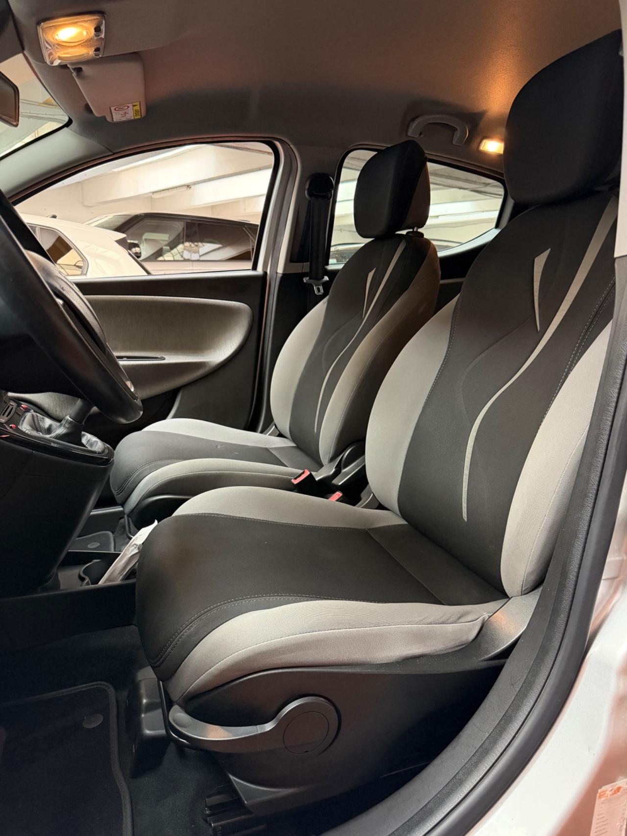 Lancia Ypsilon 1.2 Neopatentati Euro 6