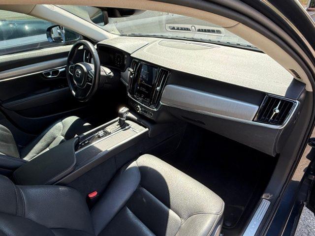 VOLVO S90 D3 Geartronic Business Plus NAVI - LED - TELEC.