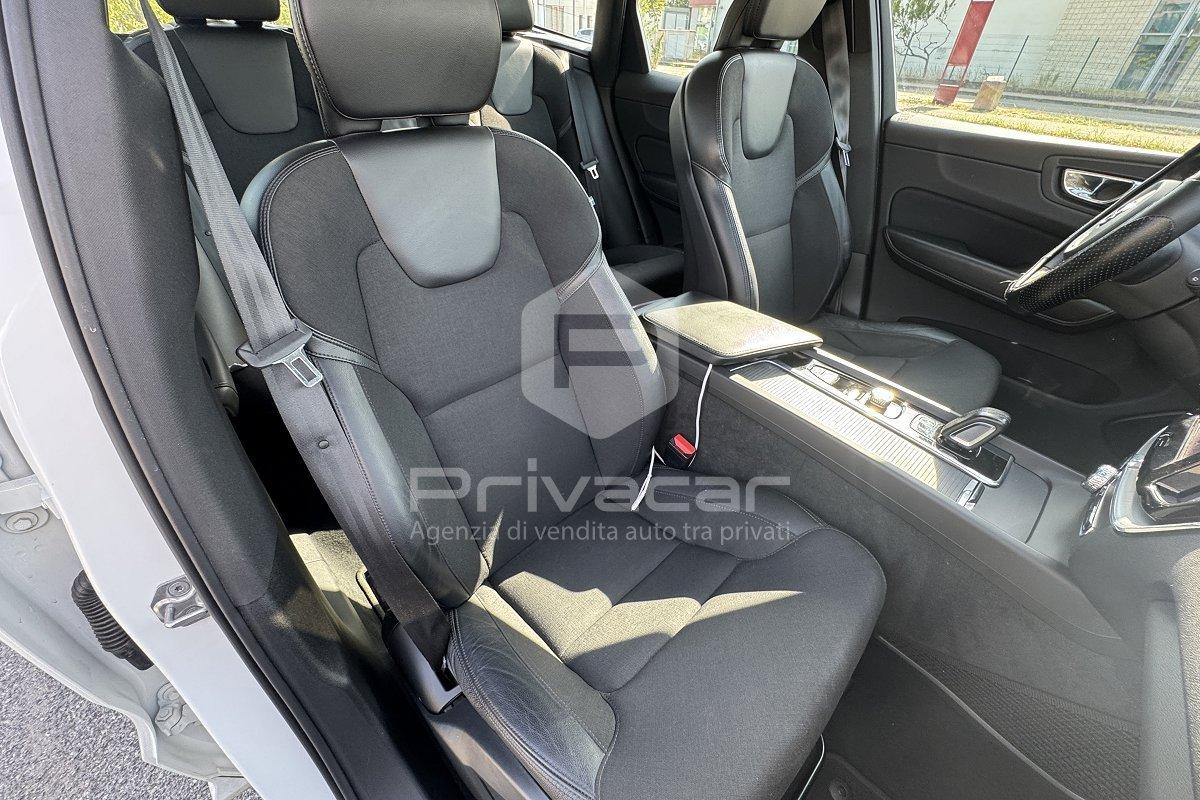 VOLVO XC60 B4 (d) AWD Geartronic Momentum