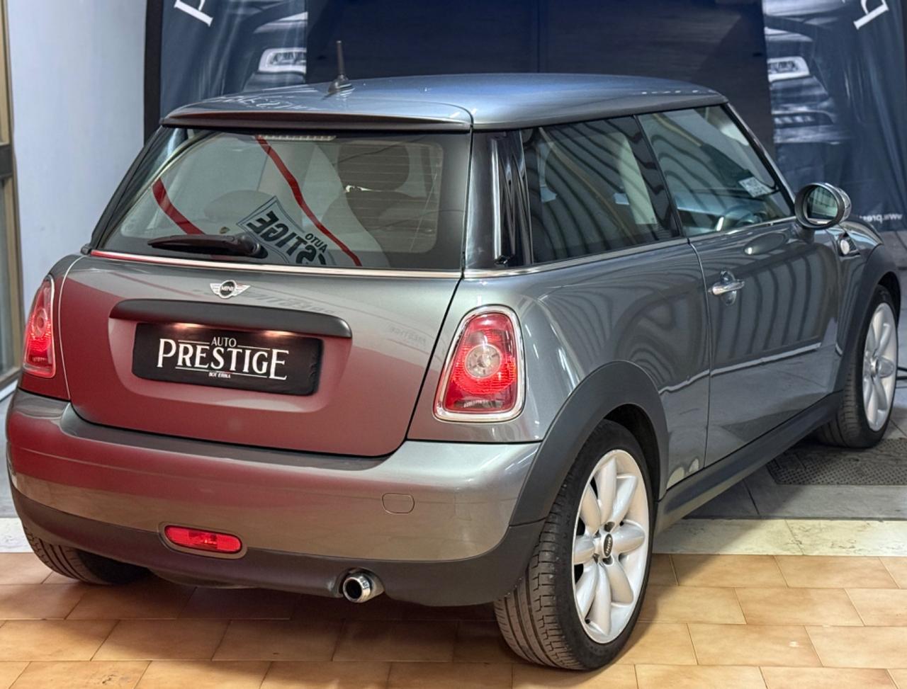 Mini Mini Cooper 1.4 Ray Benz/GPL