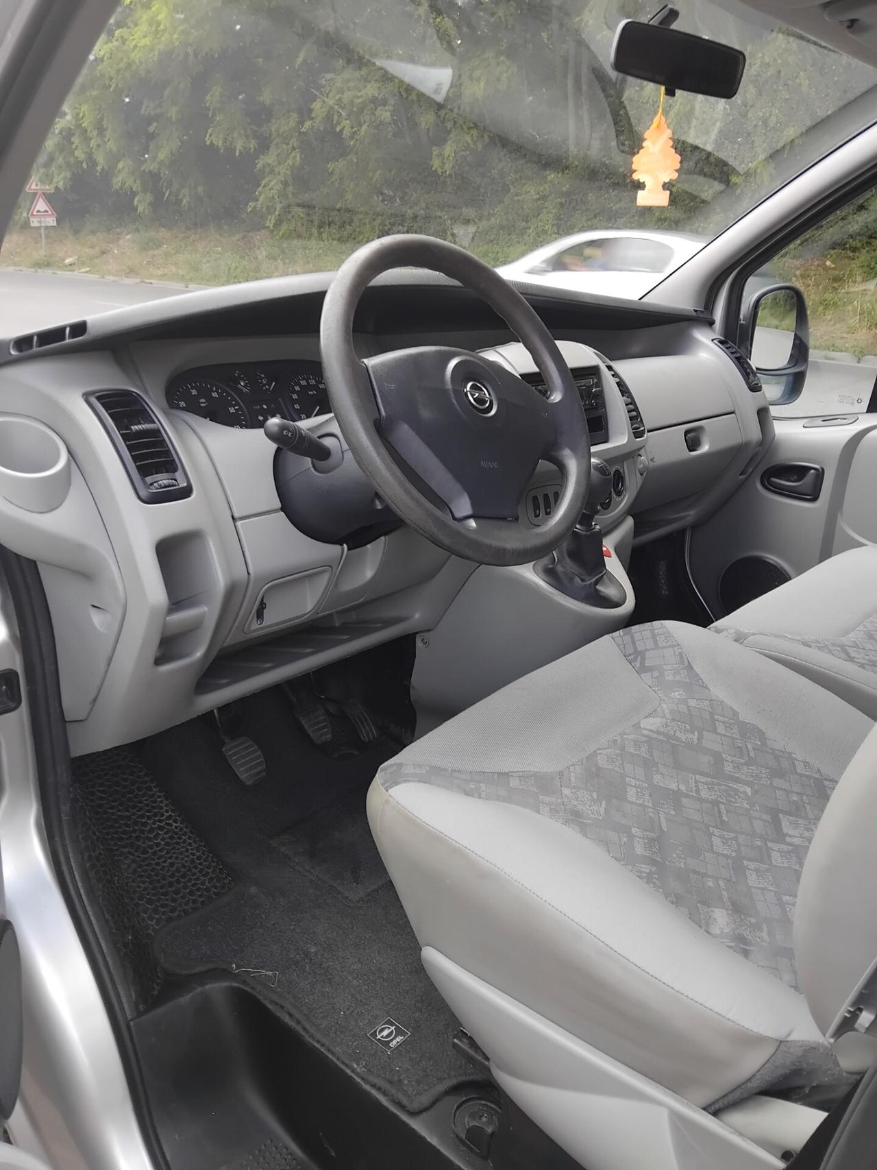 Opel Vivaro 27 1.9 CDTI/100CV PC-TN Combi