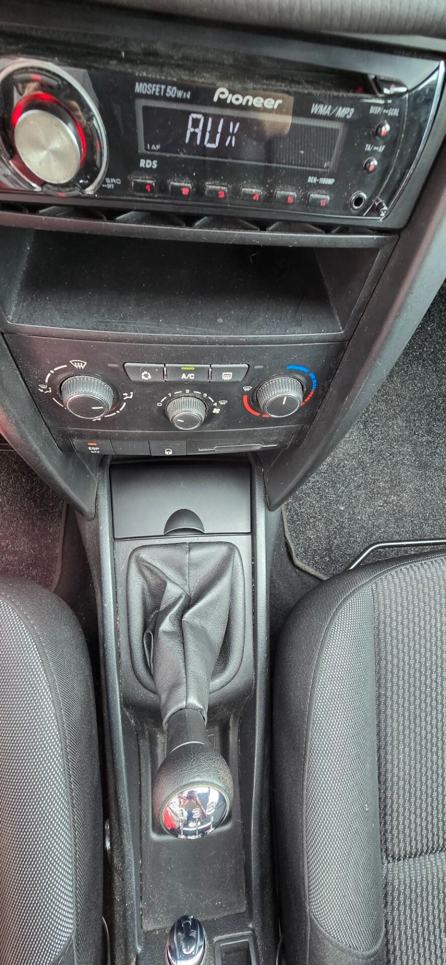 Peugeot 207 1.4 8V 75CV 5p. X Line