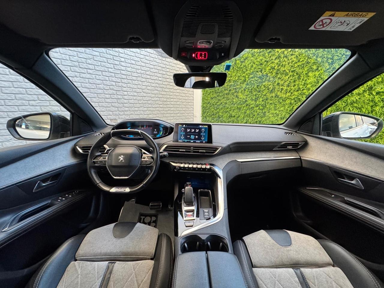 Peugeot 3008 Hybrid4 300 e-EAT8 GT Line