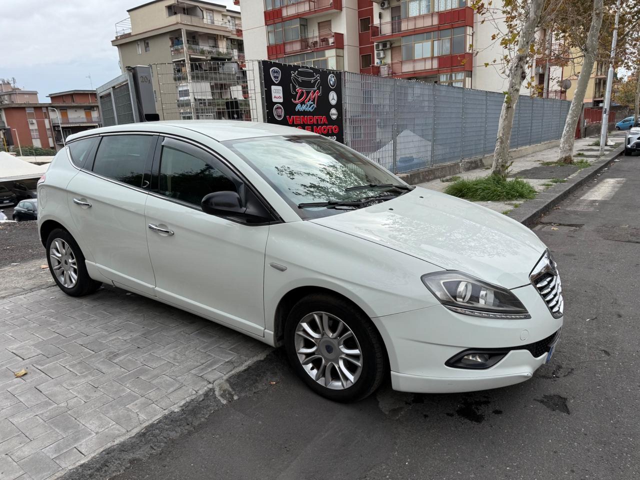 Lancia Delta 1.6 MJT DPF Gold