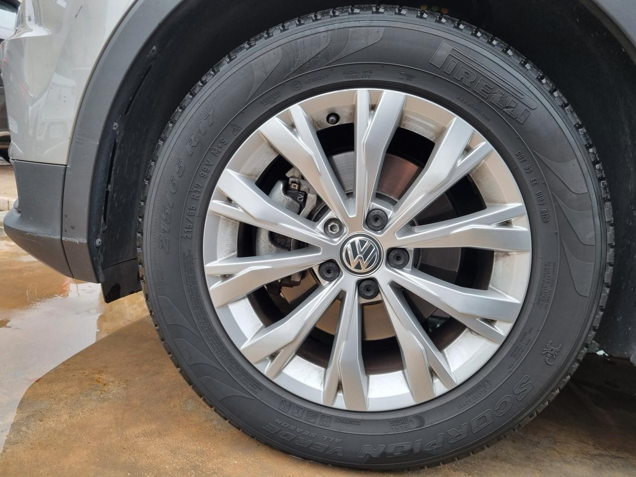 Volkswagen Tiguan 2.0 TDI SCR DSG Business BlueMotion Technology