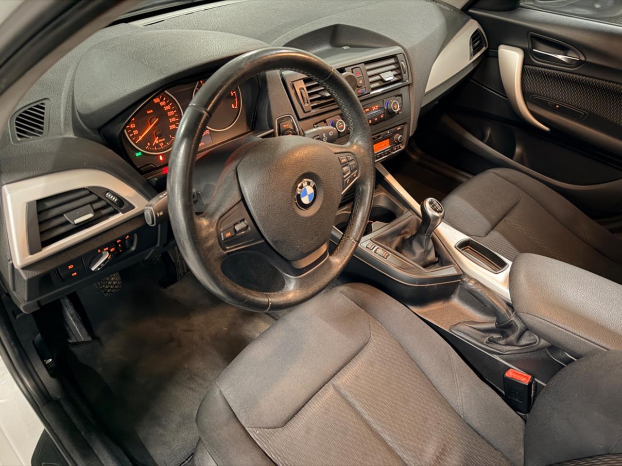 Bmw 114 114d 5p. Sport