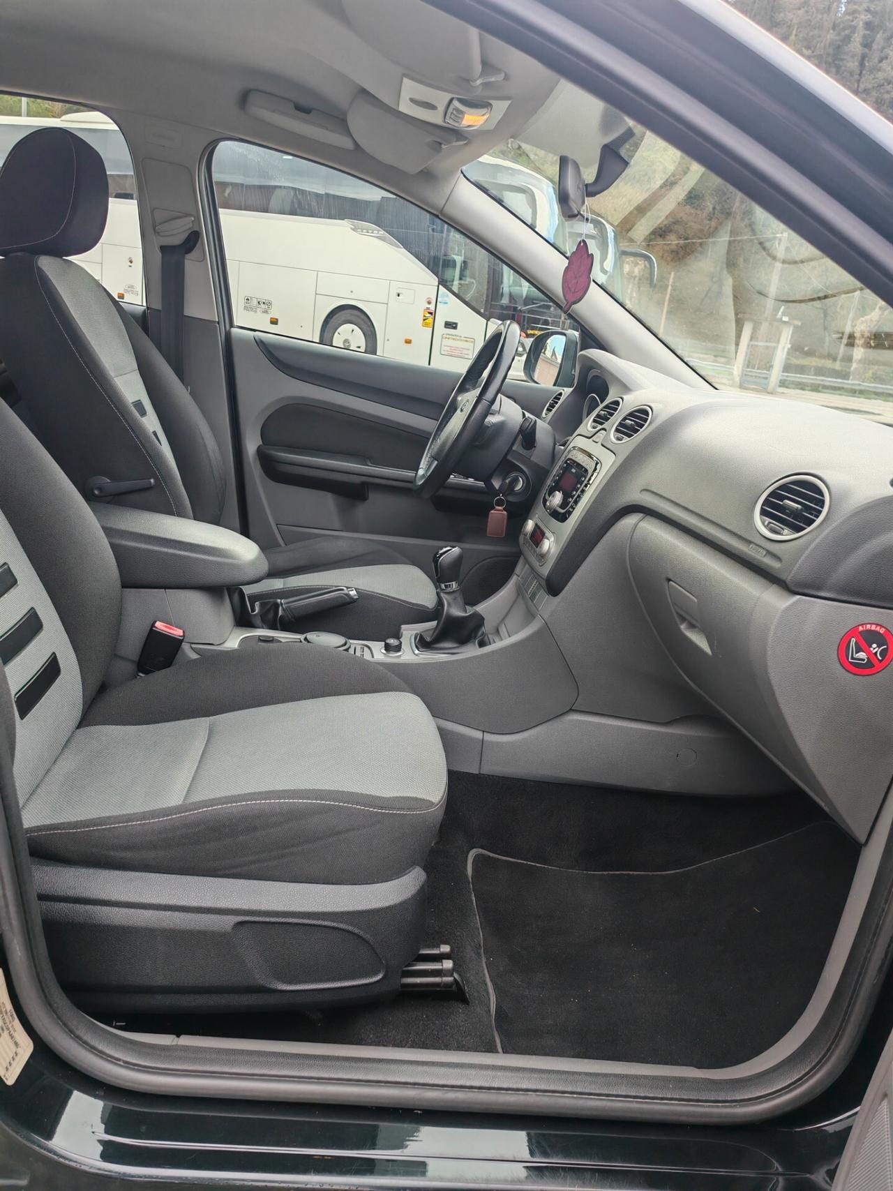 Ford Focus 1.6 TDCi (110CV) 5p. Tit. DPF