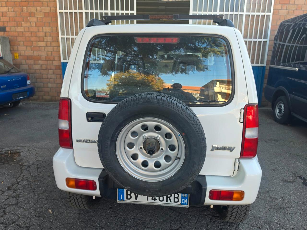Suzuki Jimny 1.3i 16V cat 4WD JLX Special rate da 99,00