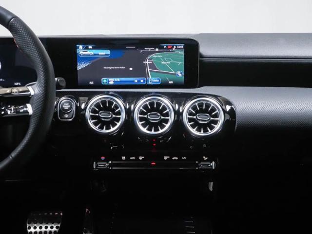 MERCEDES Classe A 180 Automatic Premium AMG
