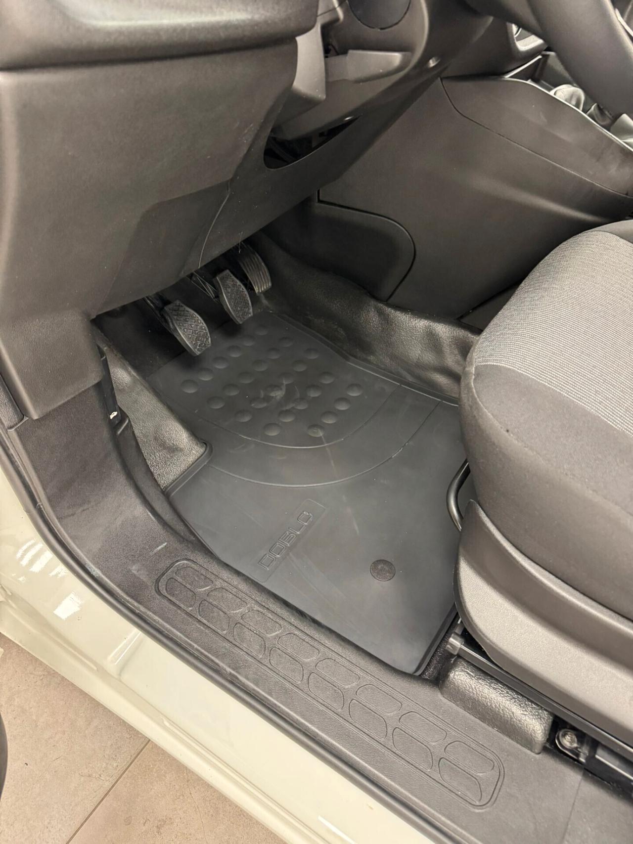 FIAT DOBLO 1.6 MJT LOUNGE