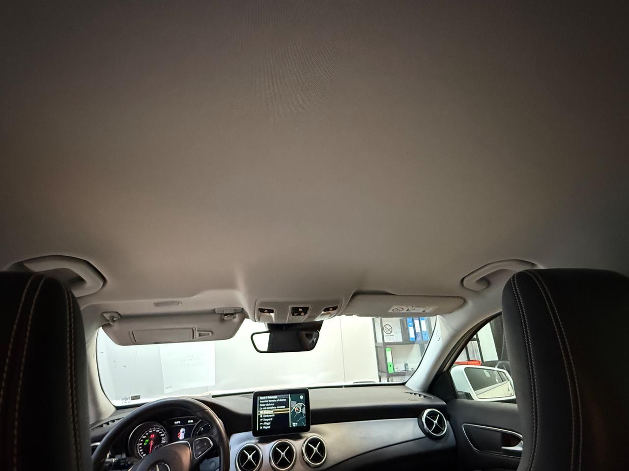 Mercedes-benz GLA 200 d Automatic Premium