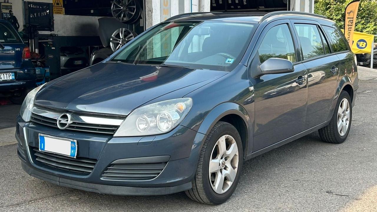 Opel Astra 1.4 16V Twinport SW Enjoy * 62.000 KM *