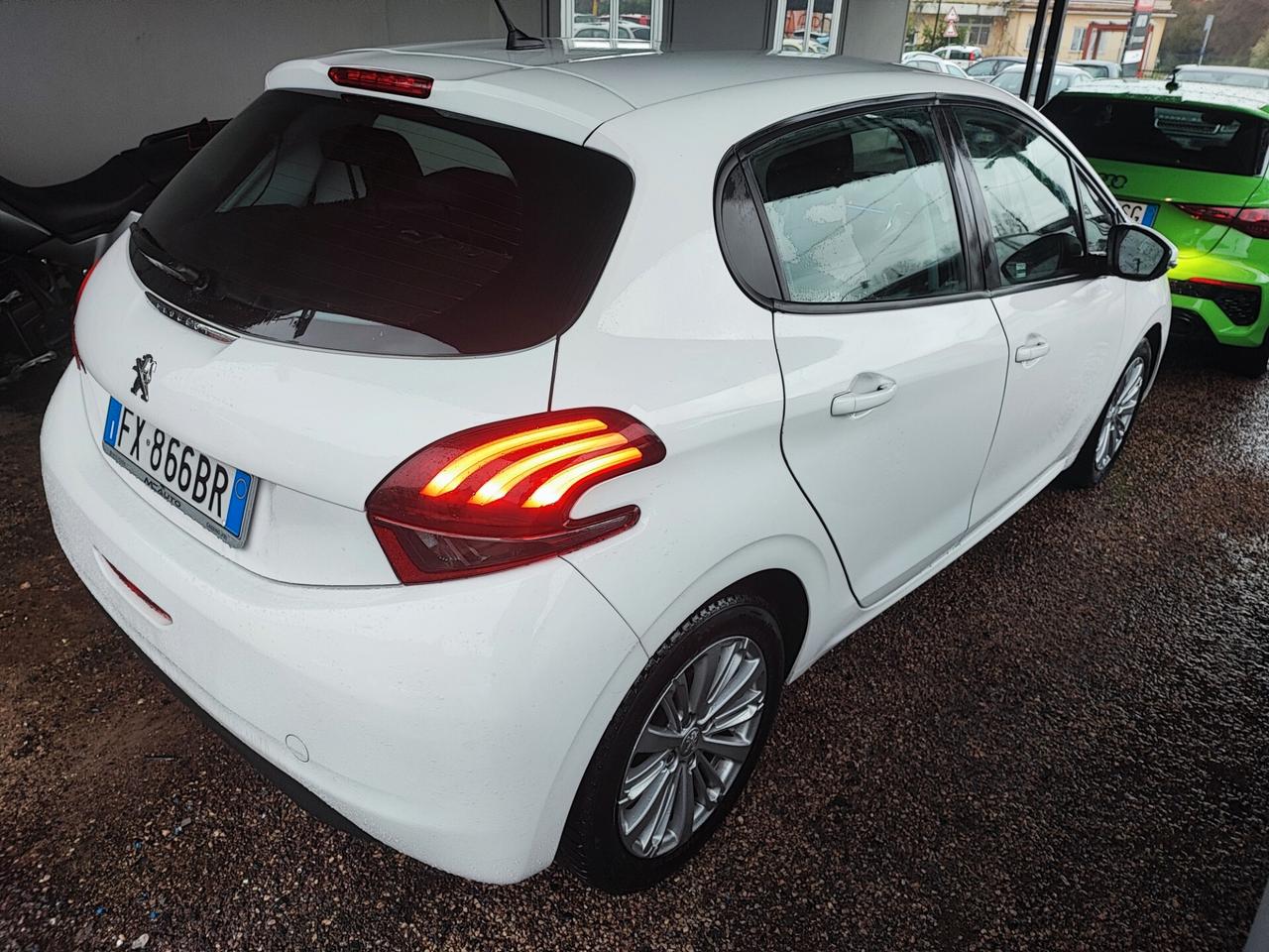 Peugeot 208 PureTech 82 Stop&Start 5 porte Allure