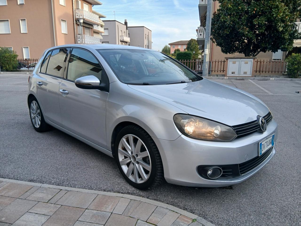 Volkswagen Golf 2.0 TDI 140CV DPF DSG 5p. Highline unico proprietario