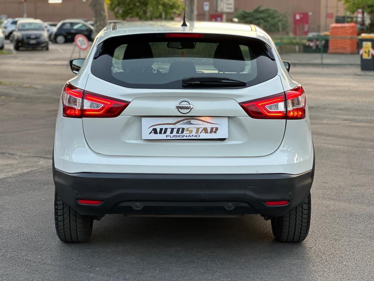 Nissan Qashqai 1.6 dCi 2WD Tekna 2015