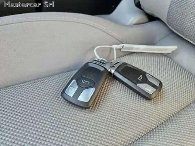 AUDI A4 Avant 2.0 35 TDI BUSINESS S TRONIC - FR571AW