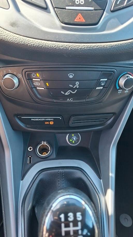 Ford B-Max 1.4 90 CV GPL di serie 2017