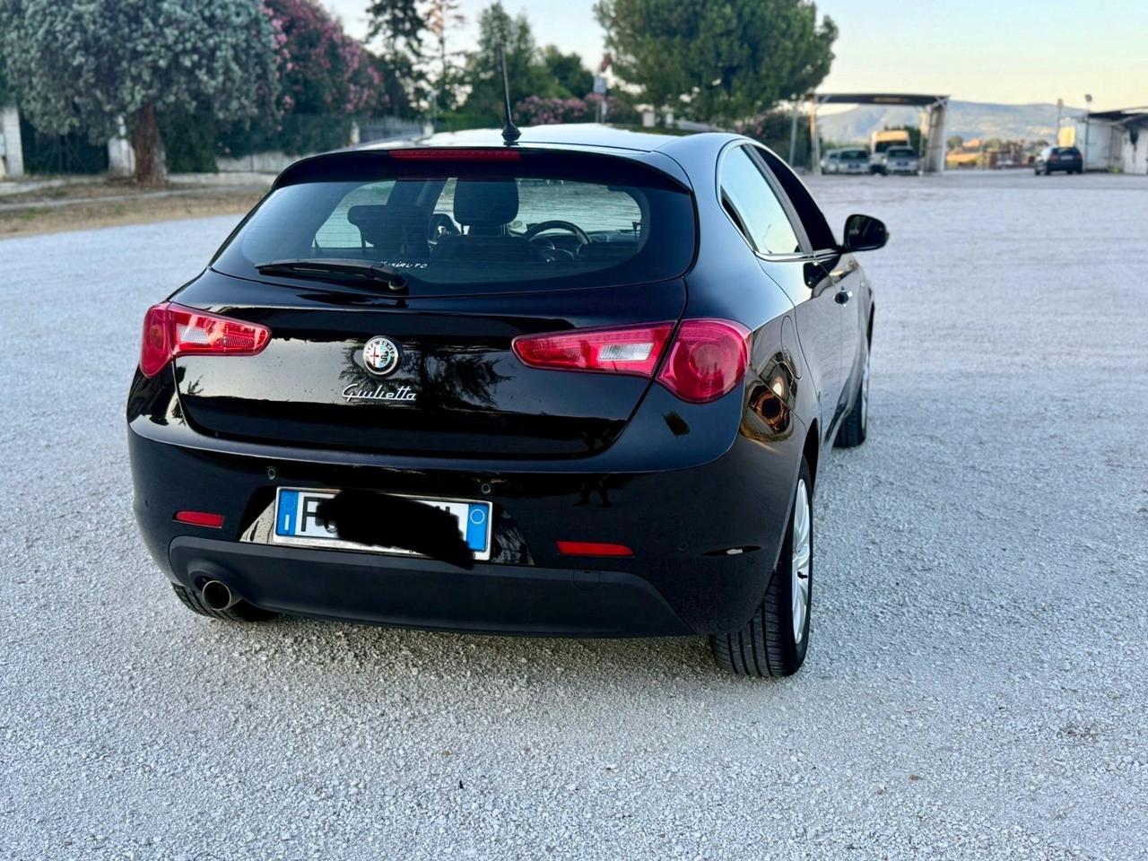 Alfa Giulietta 1.6 JTDm-2 Exclusive EURO6 neopatentati