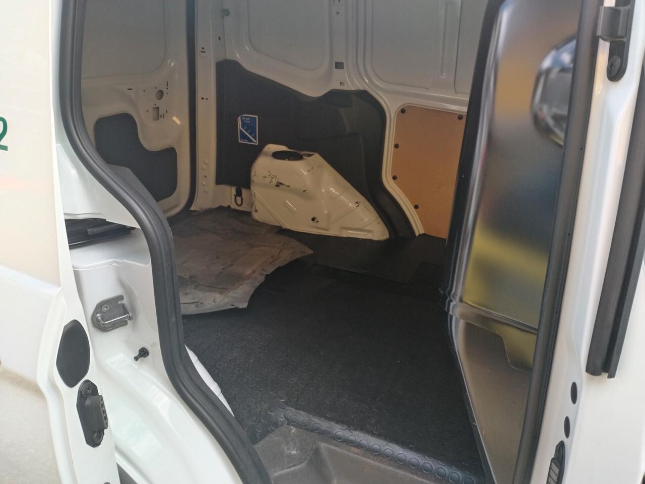 Ford Transit Courier 1.5 TDCI Incidentata/Sinistrata
