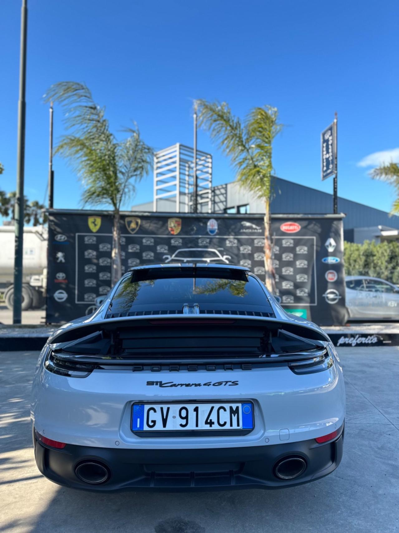 Porsche 911 ALLESTIMENTO 992 Carrera 4 GTS