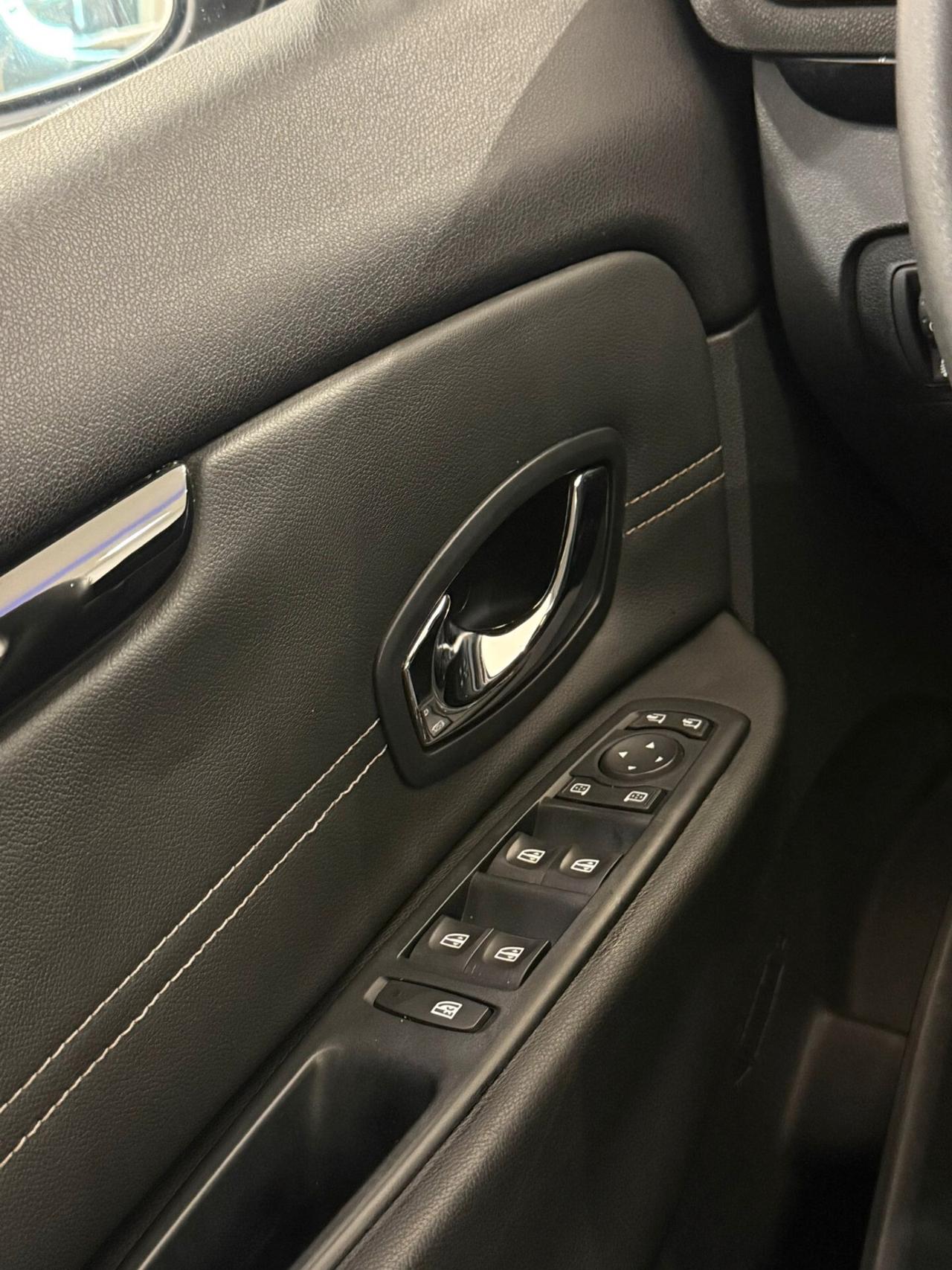 RENAULT SCENIC XMOD 1.5 dCi 110CV AUTOMATICA