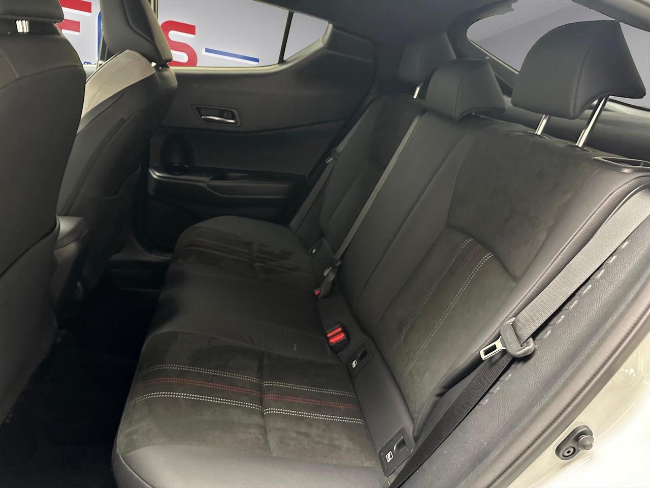 Toyota C-HR 1.8h GR Sport e-cvt