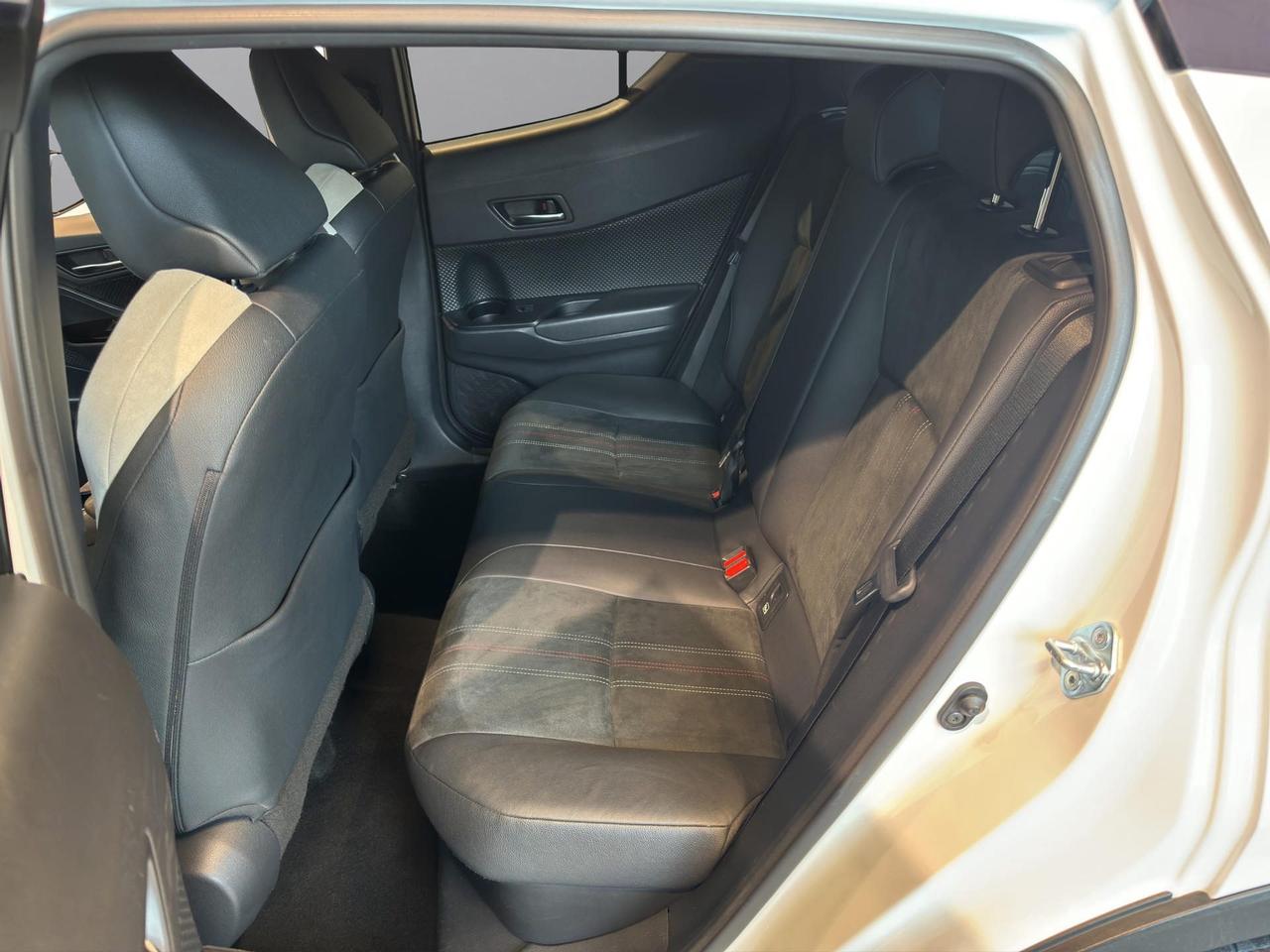 Toyota C-HR 2.0h GR Sport e-cvt