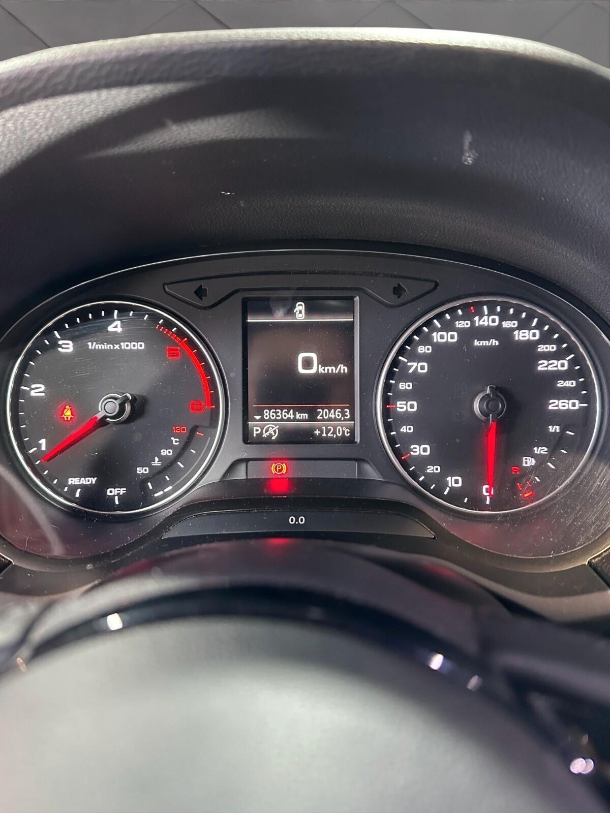 Audi Q2 2.0 TDI quattro S tronic Business