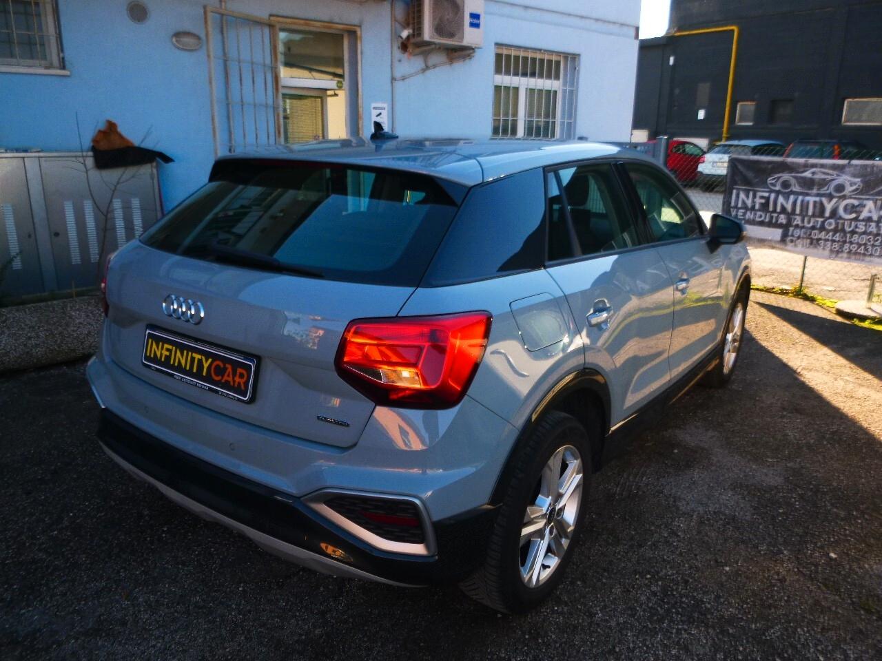 Audi Q2 35 TDI quattro S tronic Identity Black