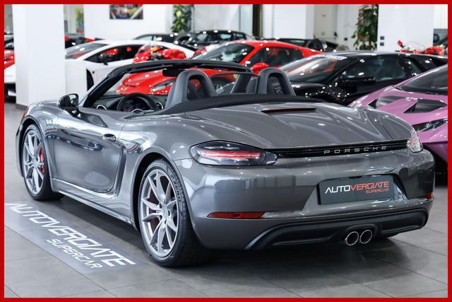 PORSCHE 718 2.5 S