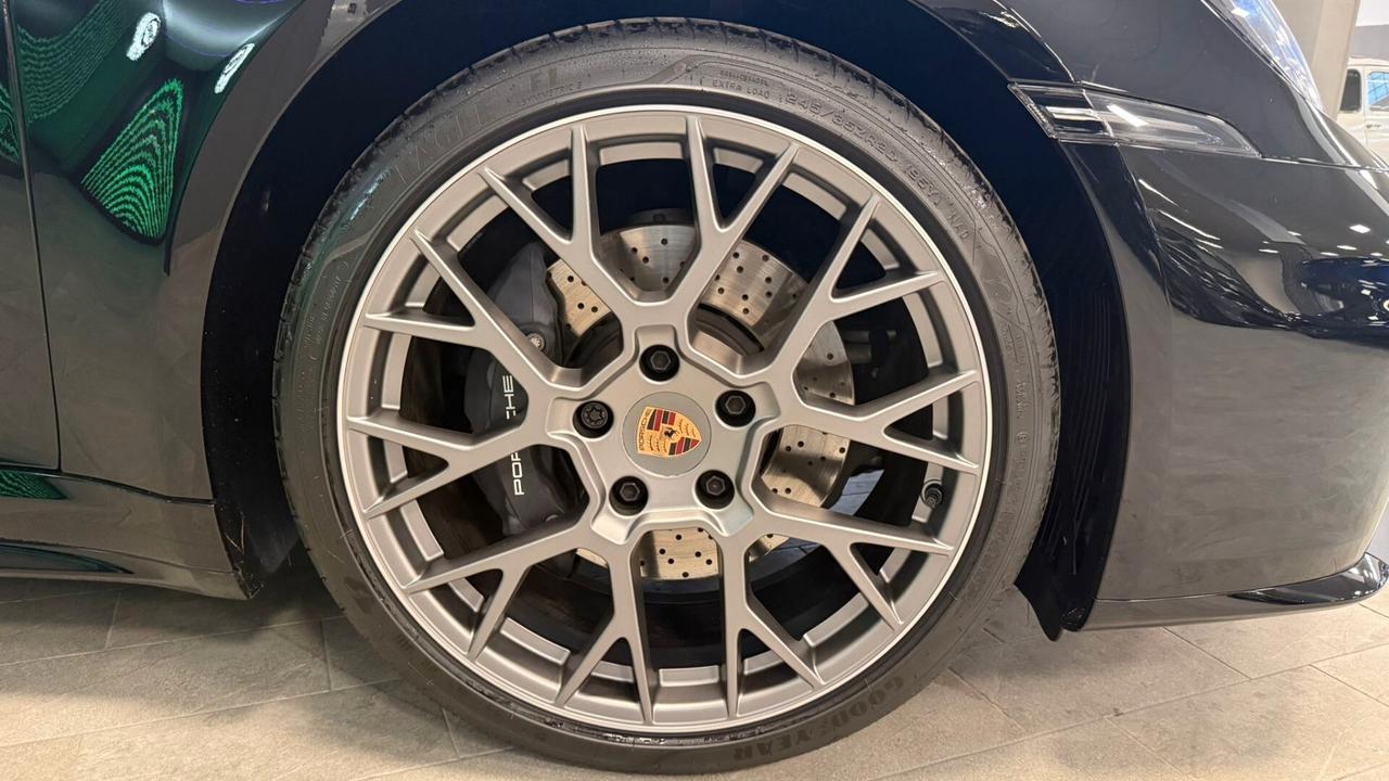 PORSCHE 992 CARRERA CABRIO 2025