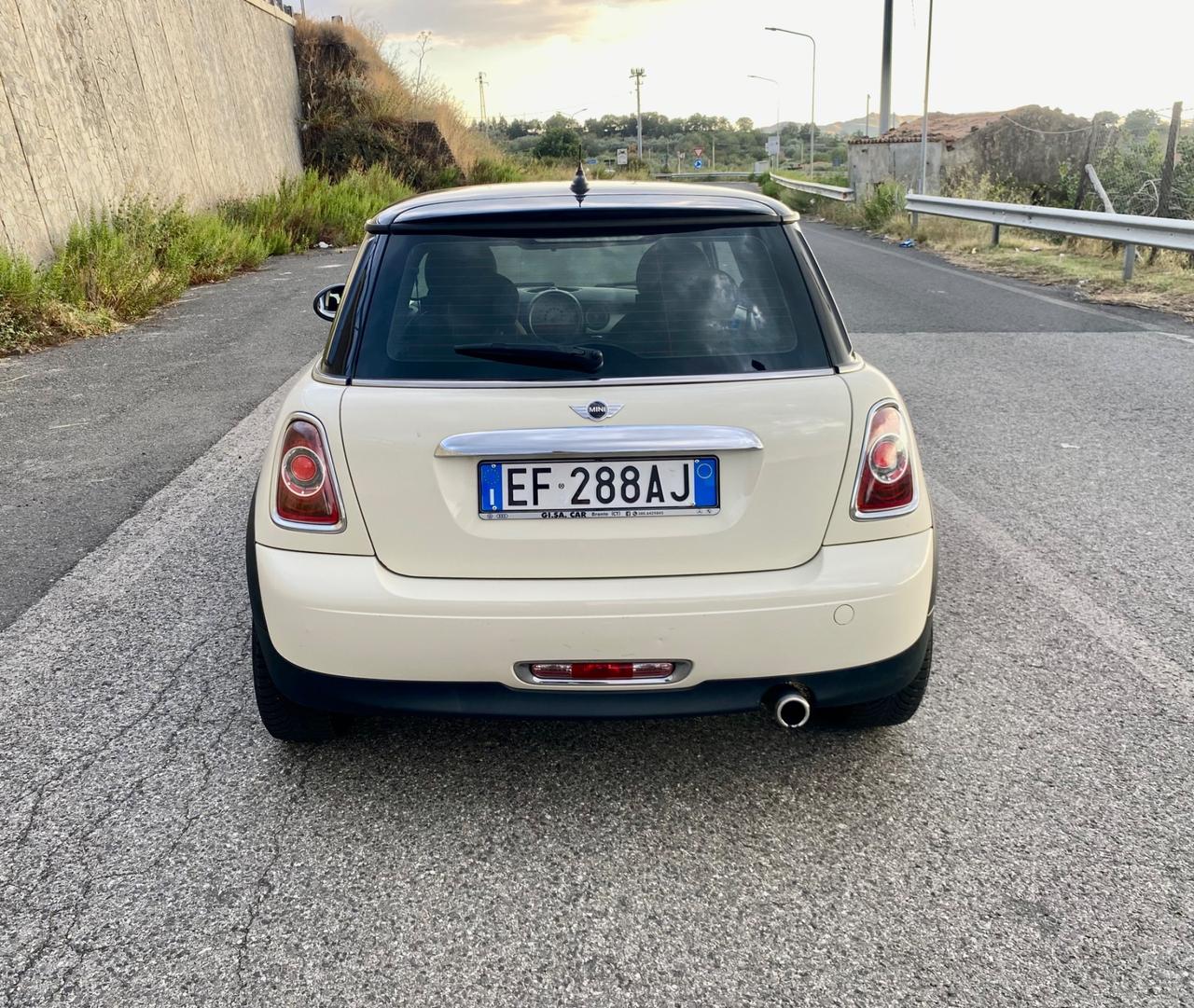 Mini Cooper 1.6 Diesel 109cv