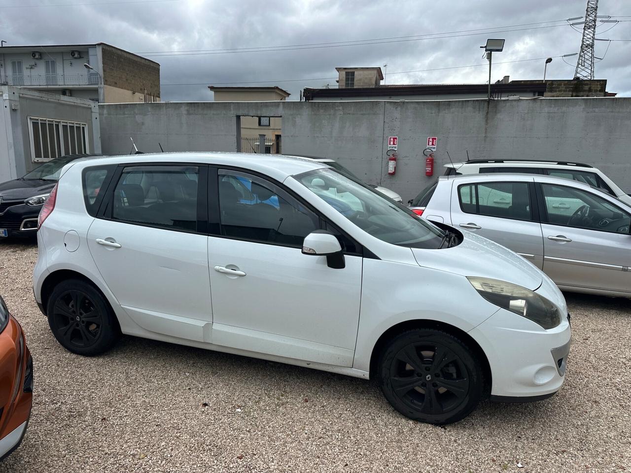 Renault Scenic X-Mod 1.5 dCi 110CV Luxe