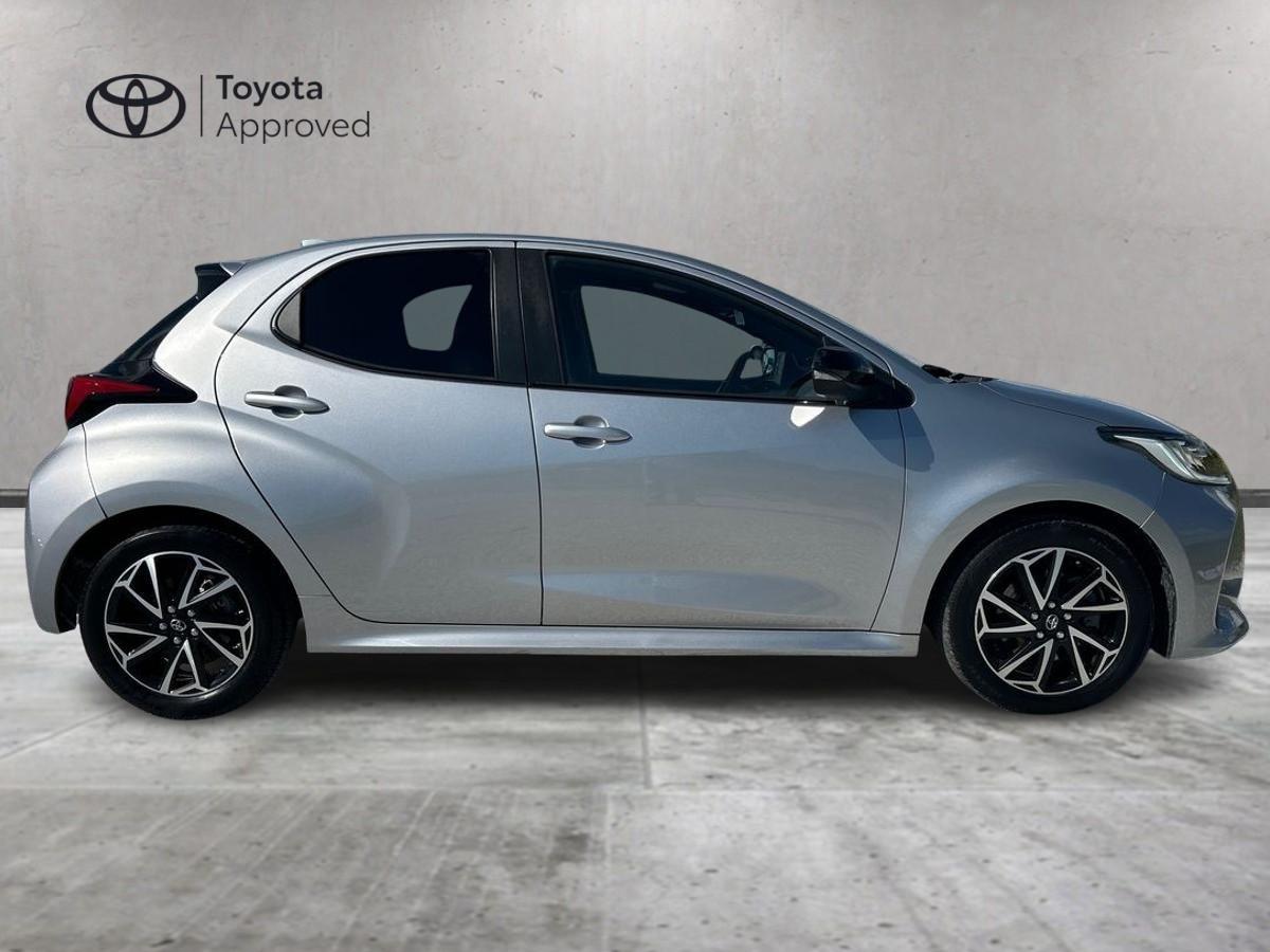 TOYOTA Yaris IV 2020 - Yaris 1.5h Lounge