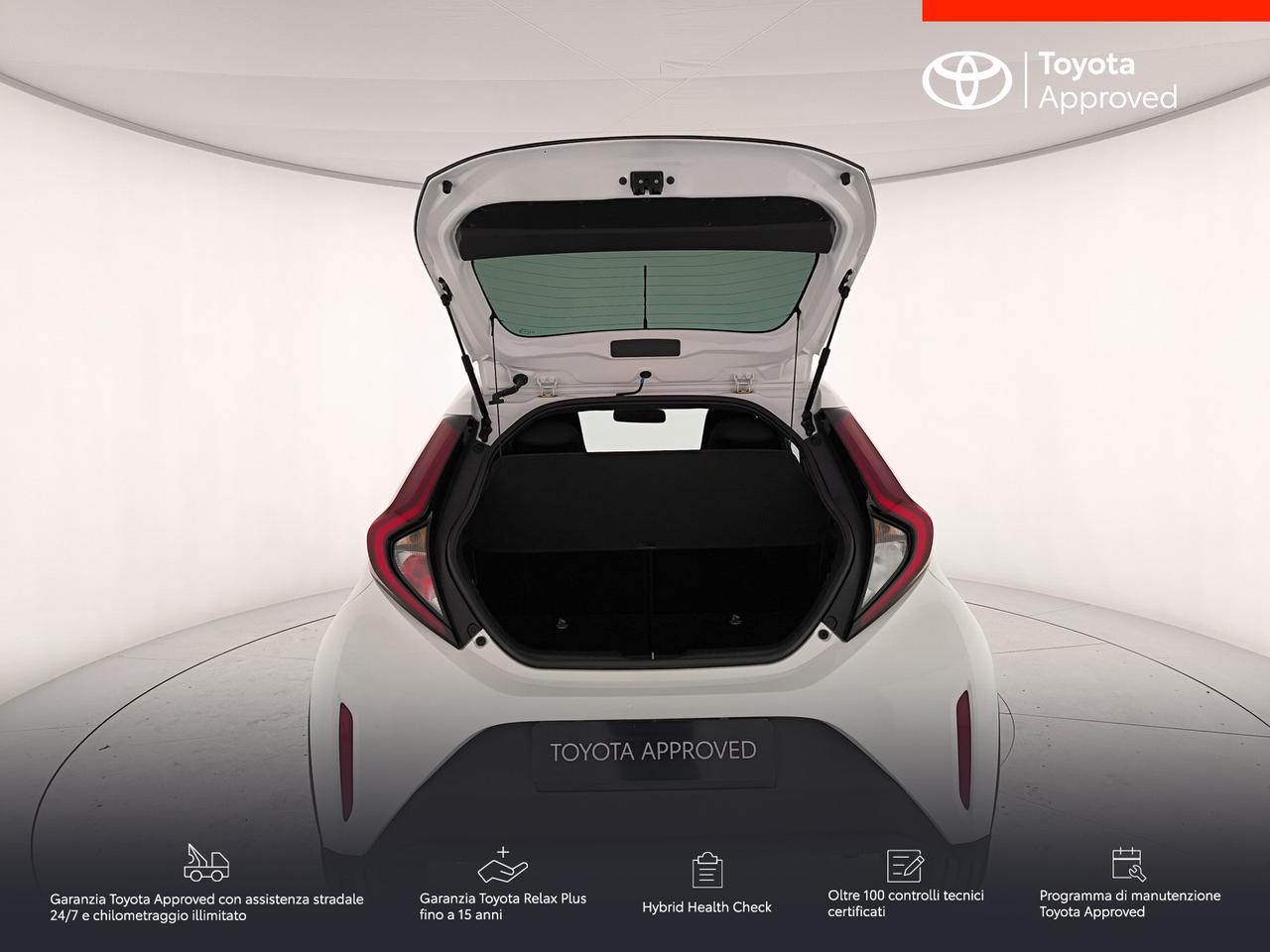 Toyota Aygo x 1.0 active 72cv