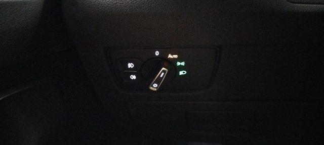 VOLKSWAGEN Passat VAR. 2.0 TDI DSG Business VIDEO LED