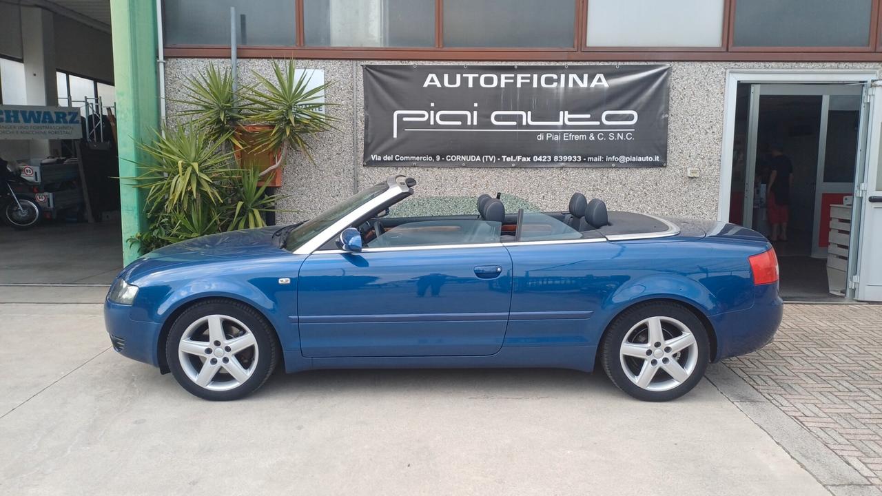 Audi A4 Cabriolet 2.4 V6 30V cat